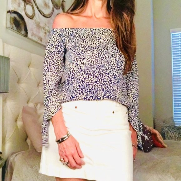 Anthropologie Finn & Grace Off the Shoulder Blouse Size XS - Picture 1 of 4